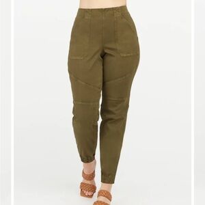 Spanx Twill Cotton Joggers- cream